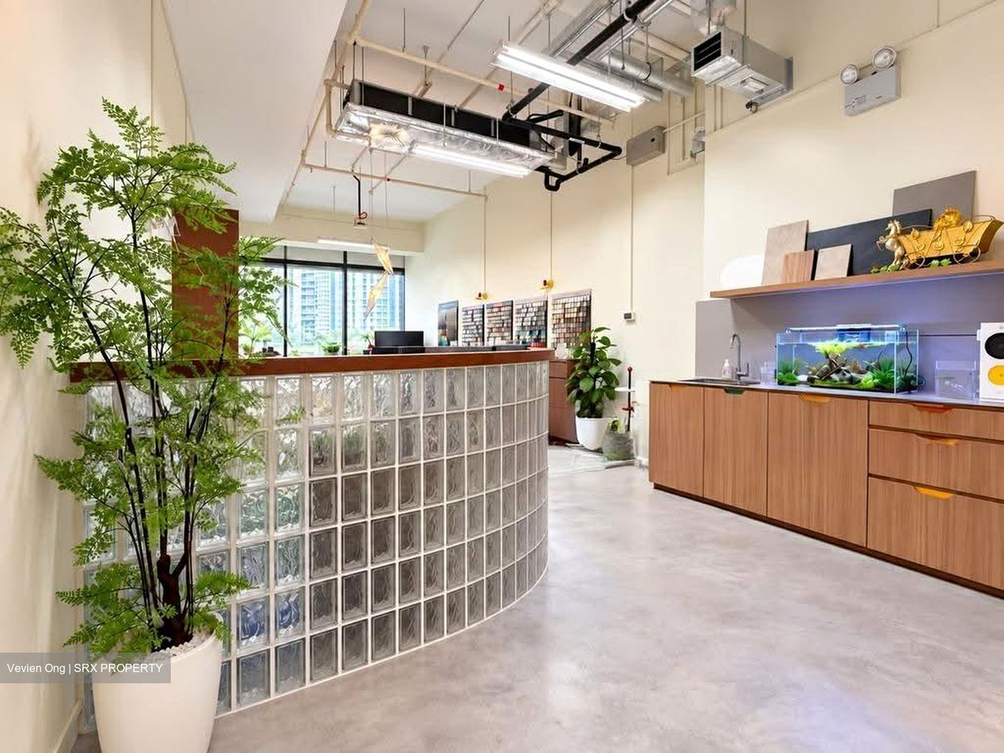 Woods Square (D25), Office #623503111